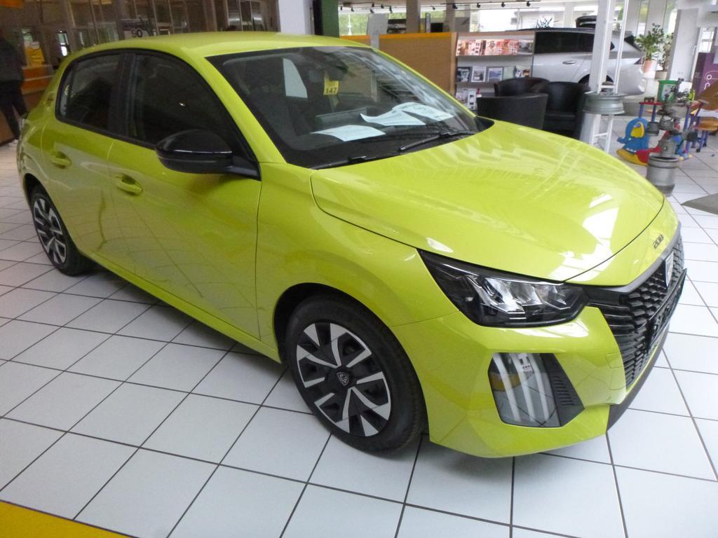Peugeot 208