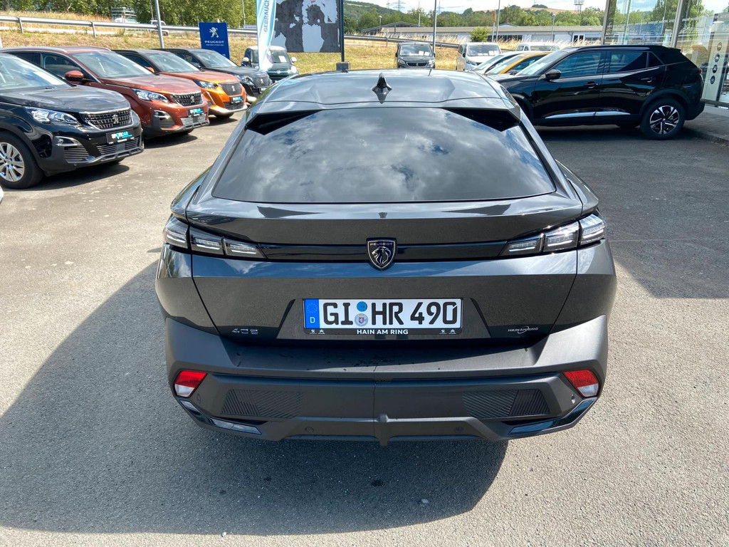 Peugeot 408