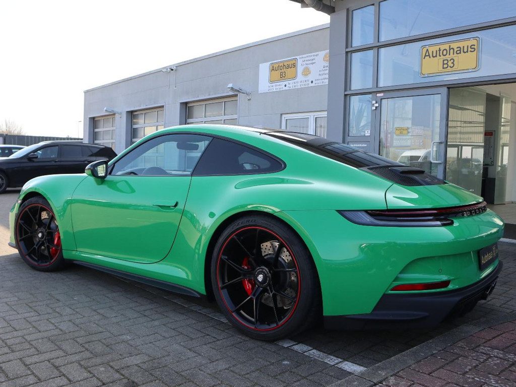 Porsche 992