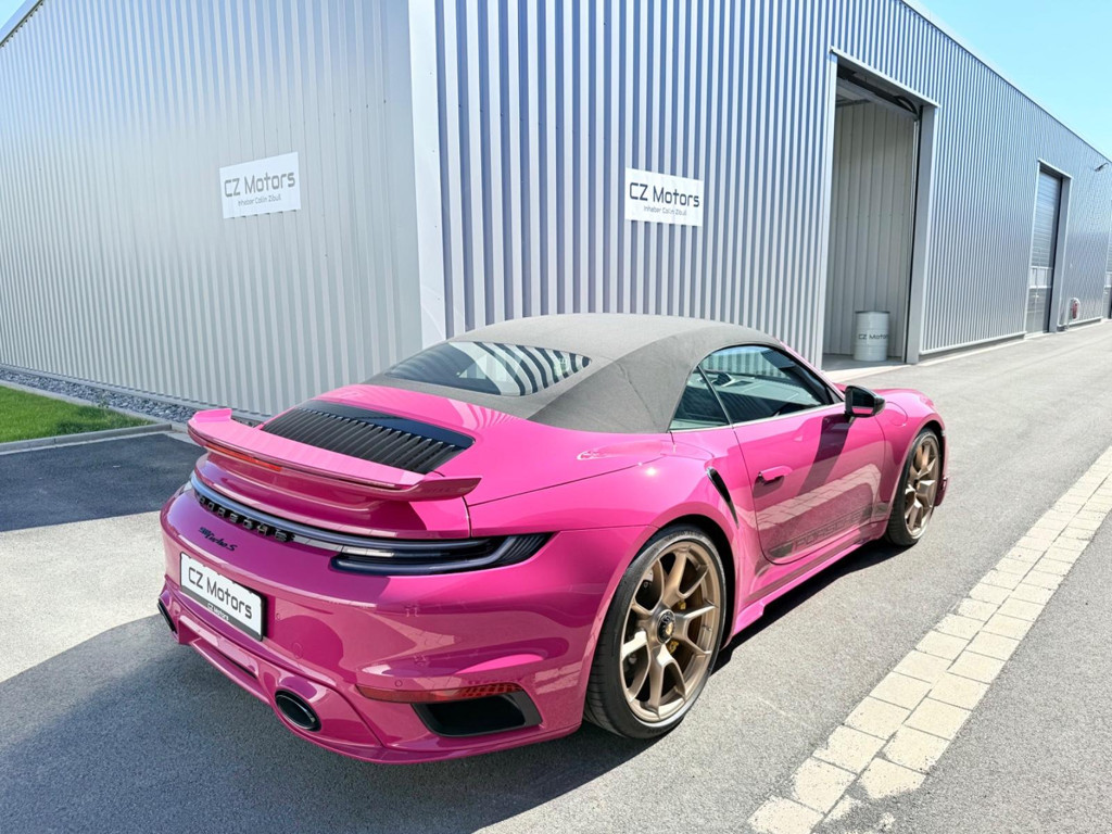 Porsche 992