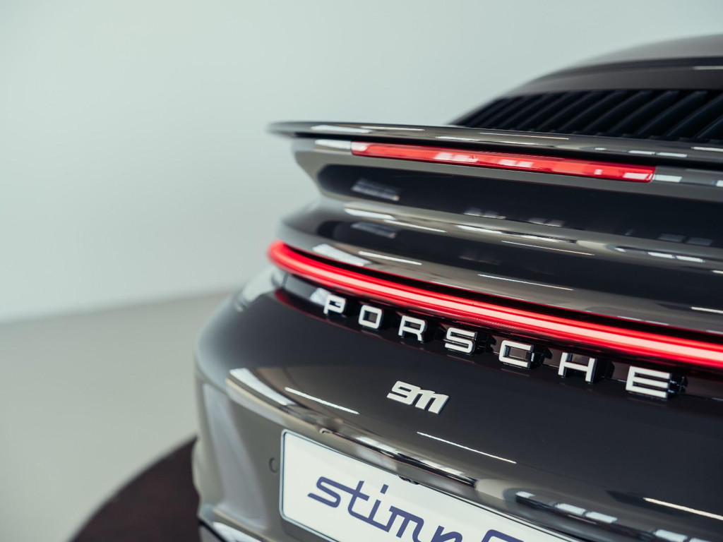 Porsche 992