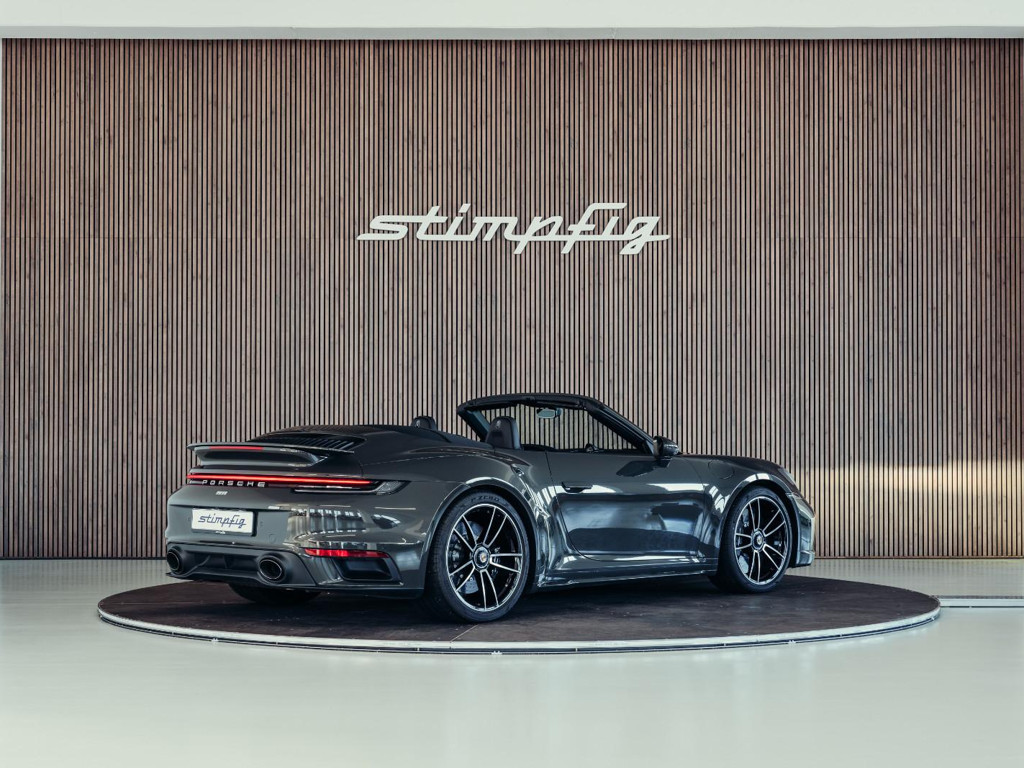 Porsche 992