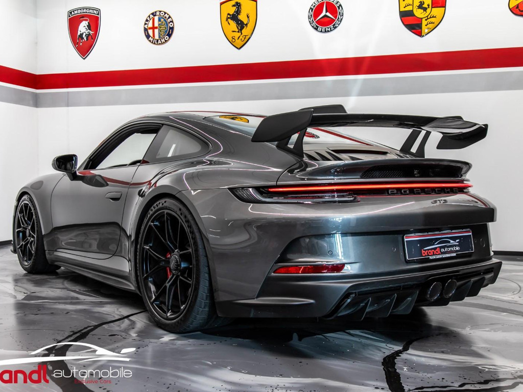 Porsche 992