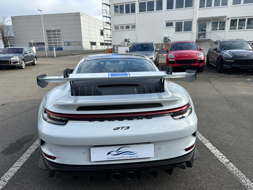Porsche 992