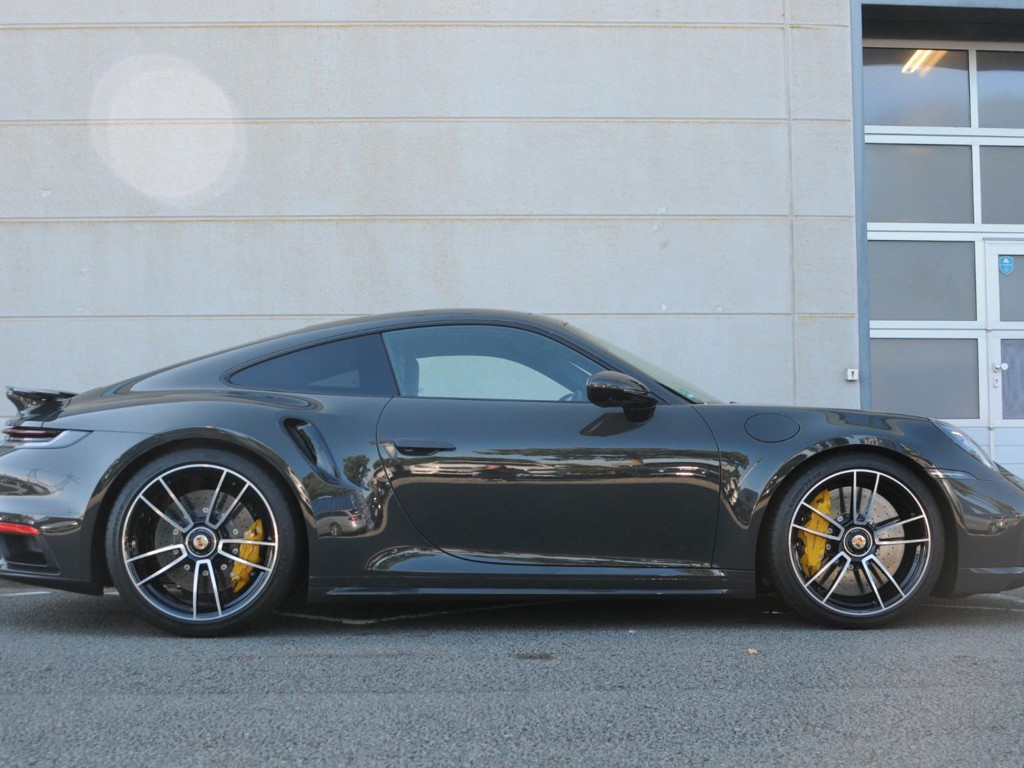 Porsche 992