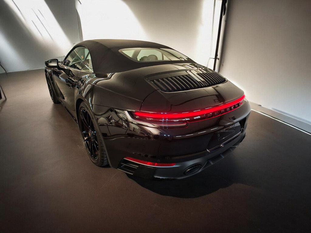 Porsche 992