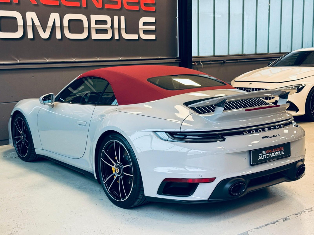 Porsche 992