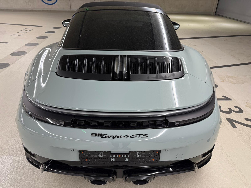 Porsche 992