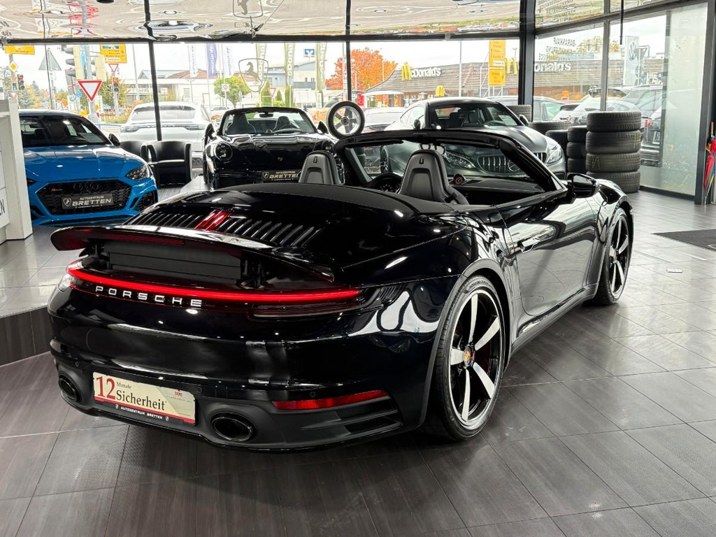 Porsche 992