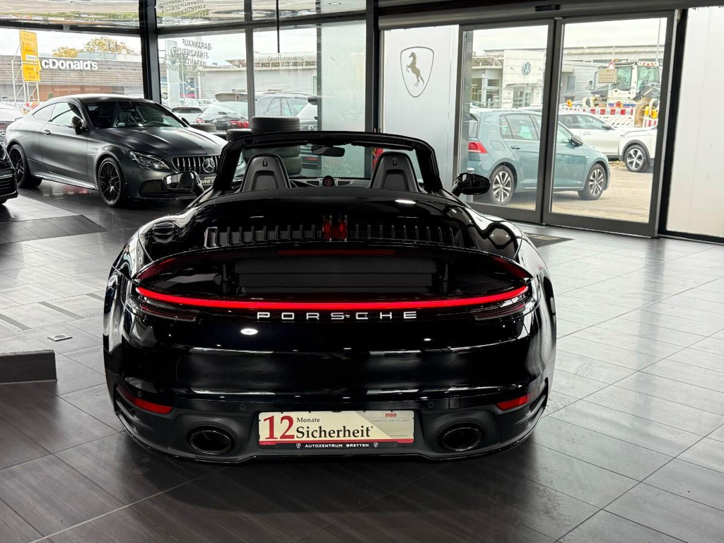Porsche 992
