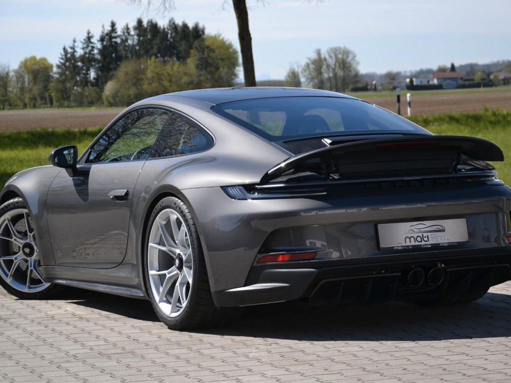 Porsche 992