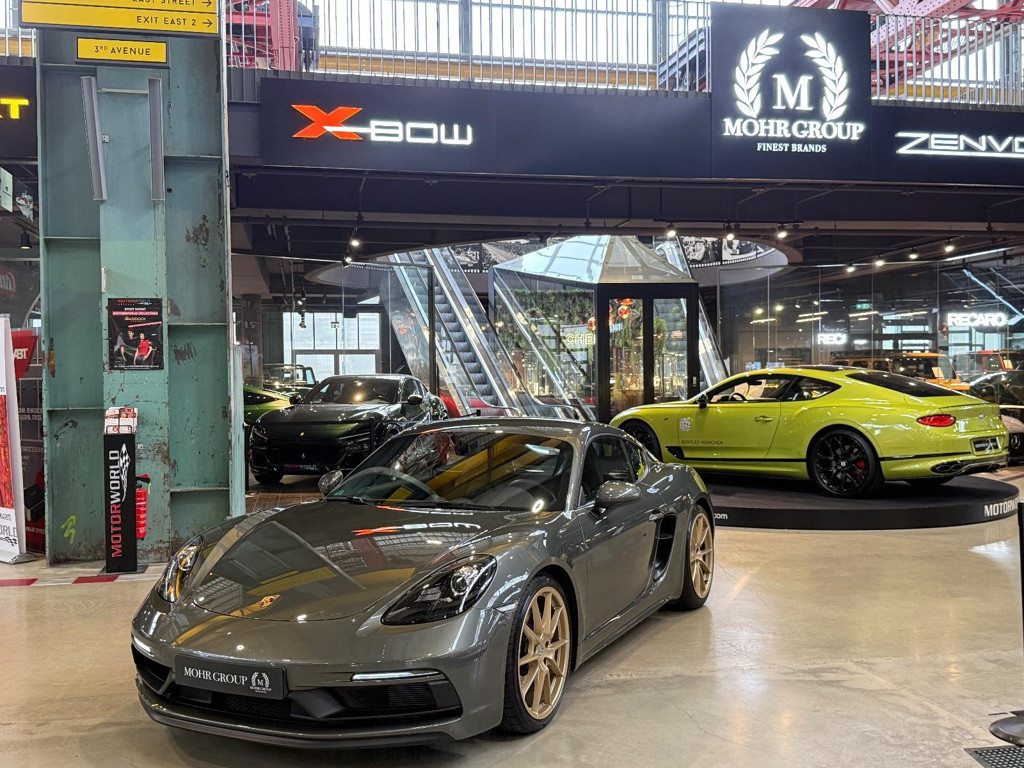 Porsche Cayman 2023 Benzine