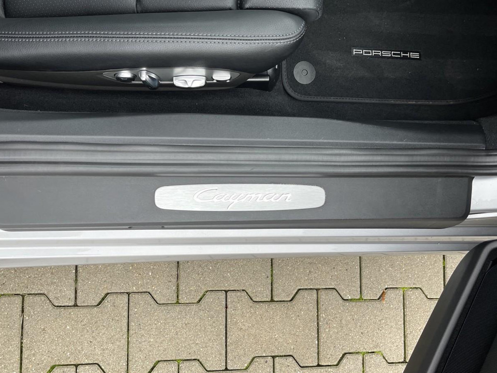 Porsche Cayman