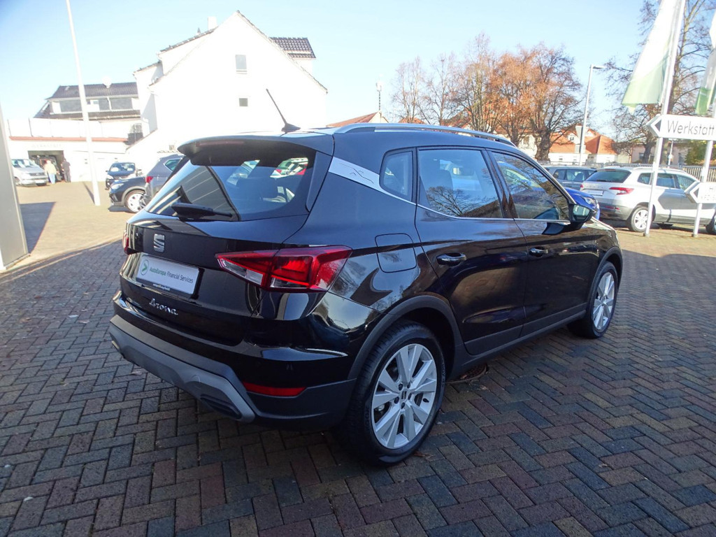Seat Arona