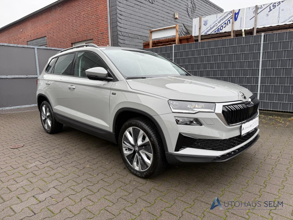 Skoda Karoq 2025 Benzine