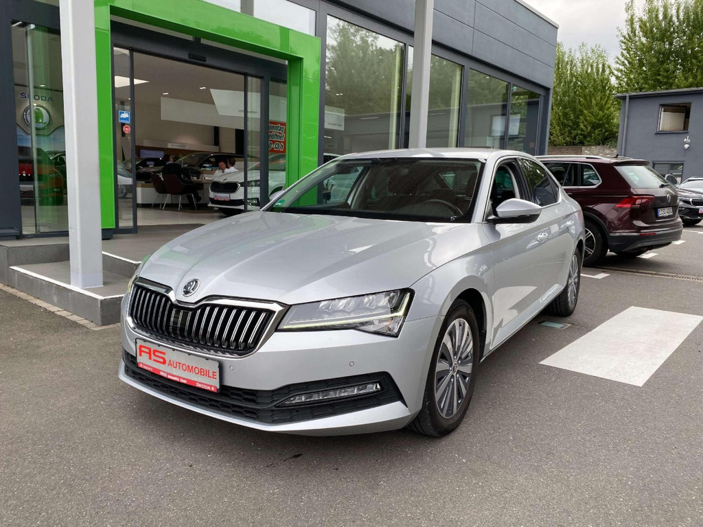 Skoda Superb 2021 Benzine