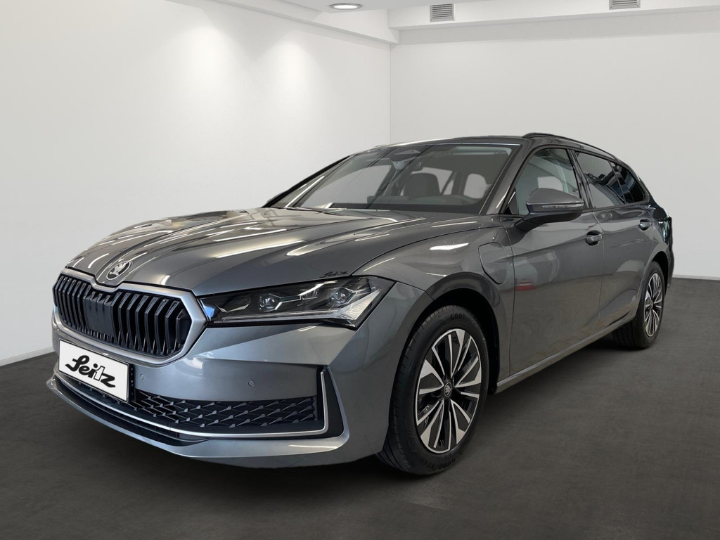 Skoda Superb 2025 Hybride Benzine