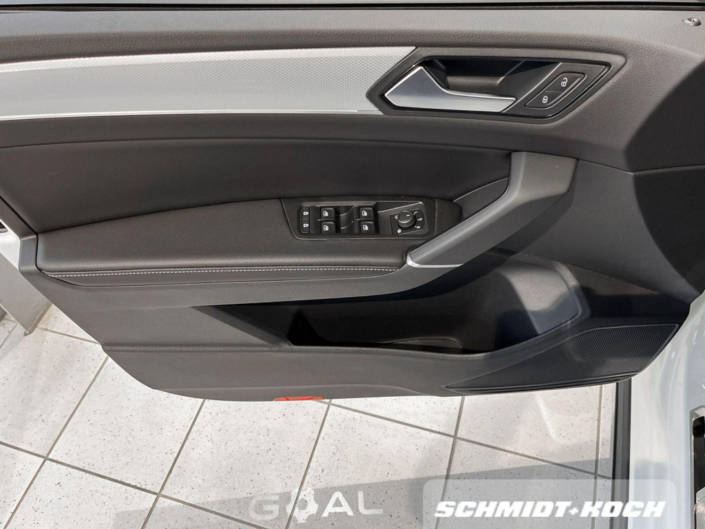 Volkswagen Touran 2025 Benzine