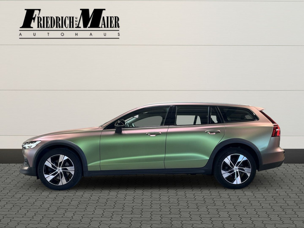 Volvo V60 Cross Country