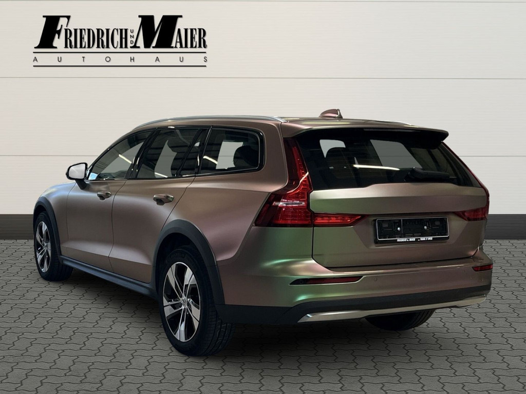 Volvo V60 Cross Country