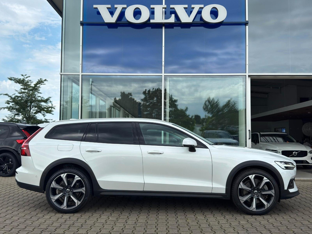 Volvo V60 Cross Country