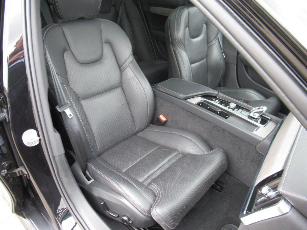 Volvo V90 Cross Country