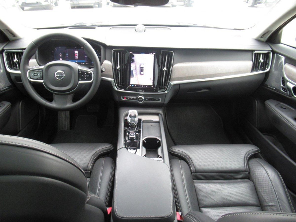 Volvo V90 Cross Country