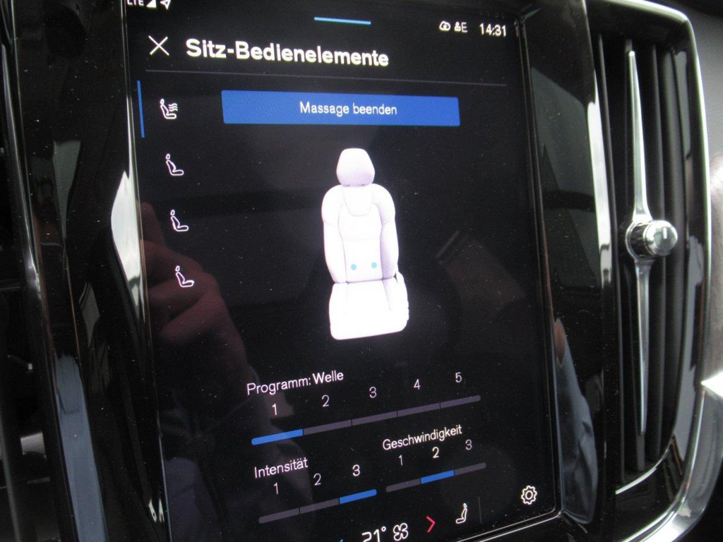 Volvo V90 Cross Country