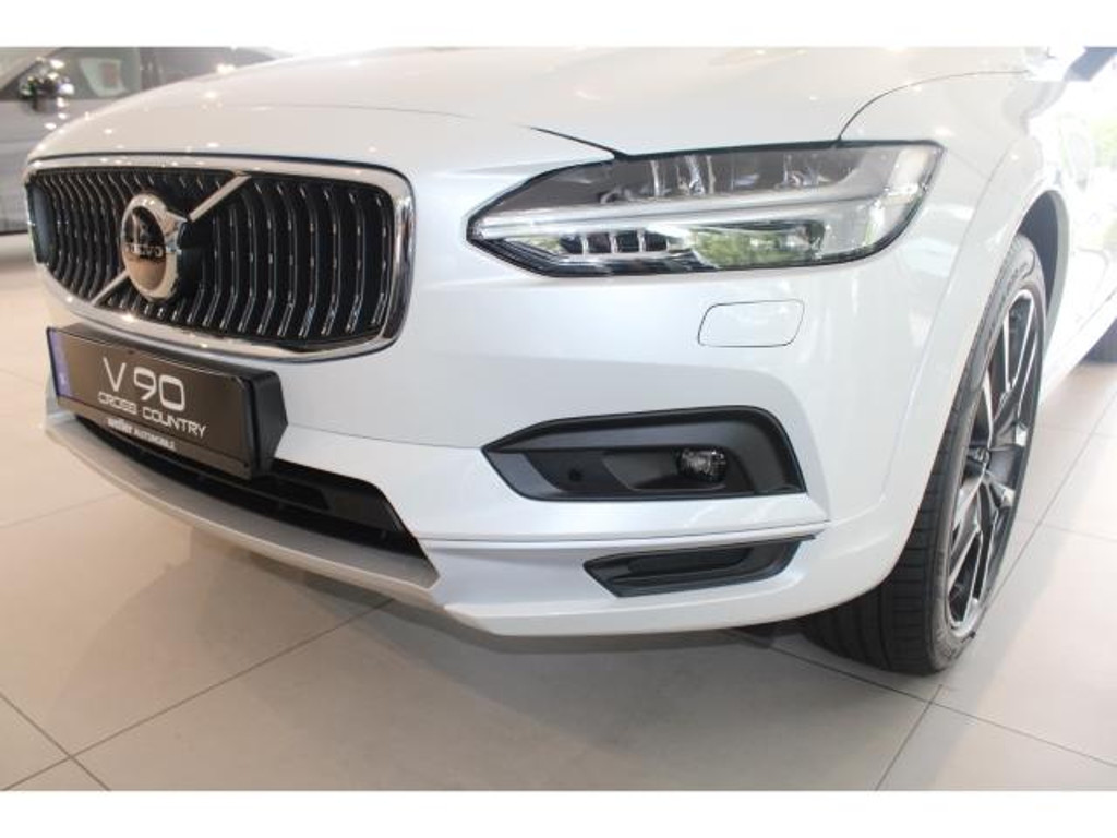 Volvo V90 Cross Country