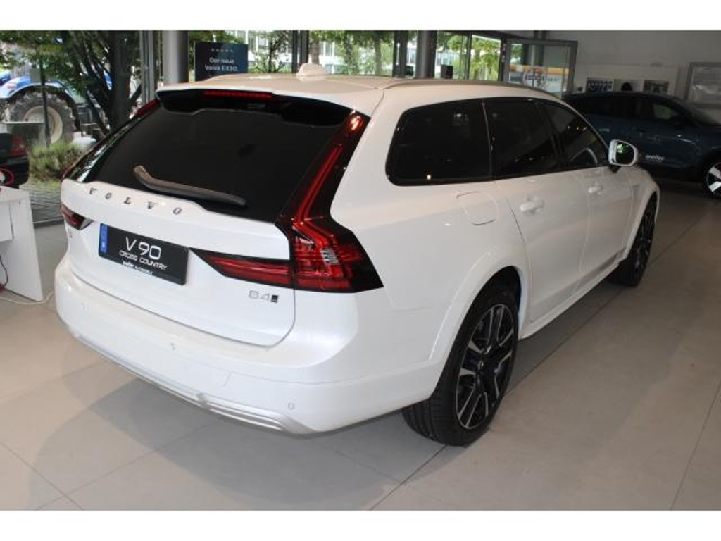 Volvo V90 Cross Country