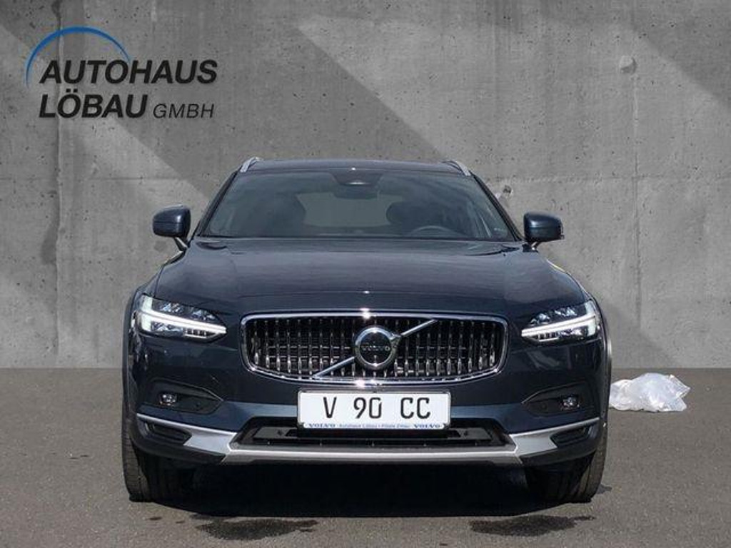 Volvo V90 Cross Country