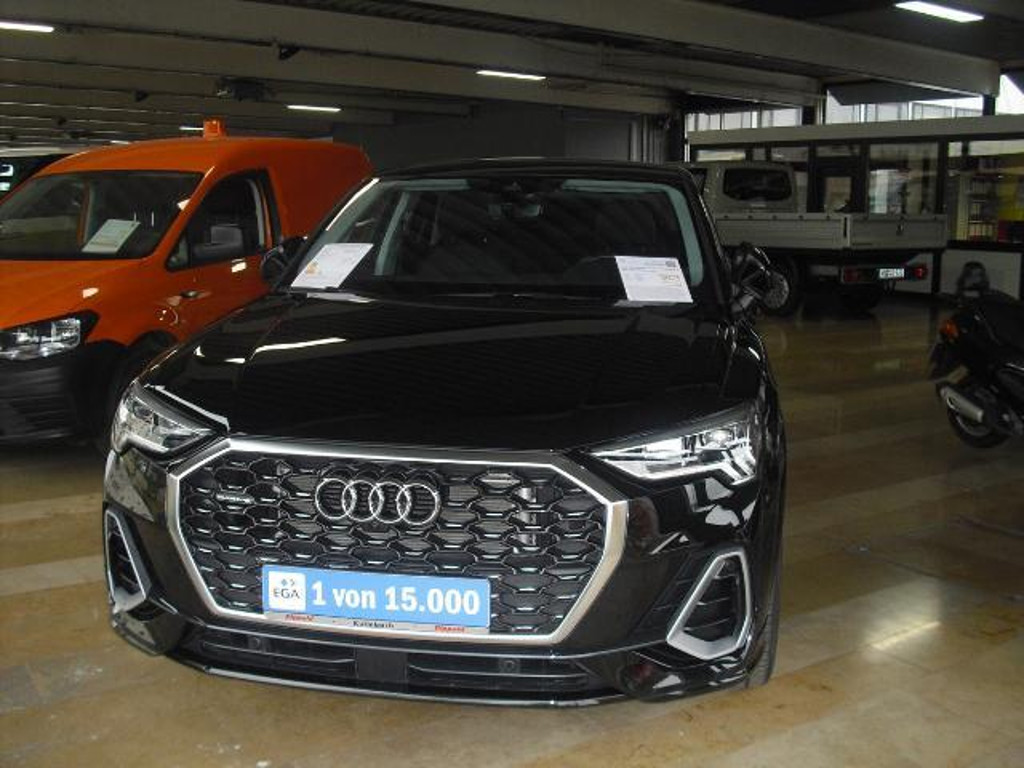 Audi Q3 2022 Benzine
