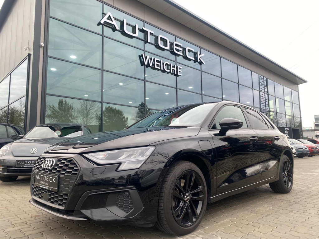 Audi A3 2023 Hybride Benzine