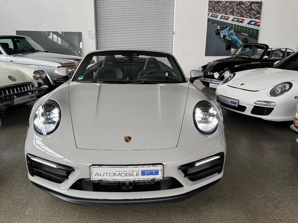 Porsche 992