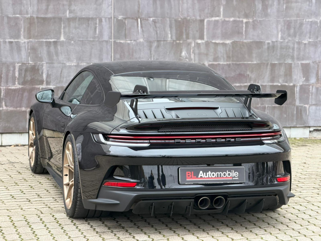 Porsche 992