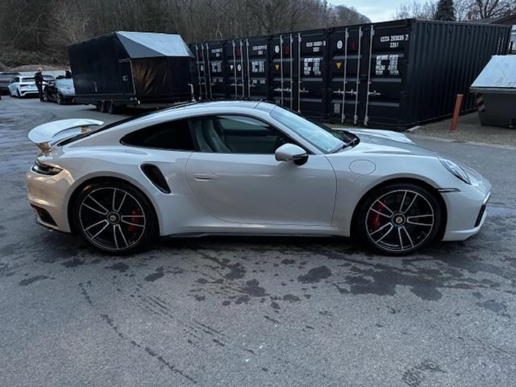 Porsche 992