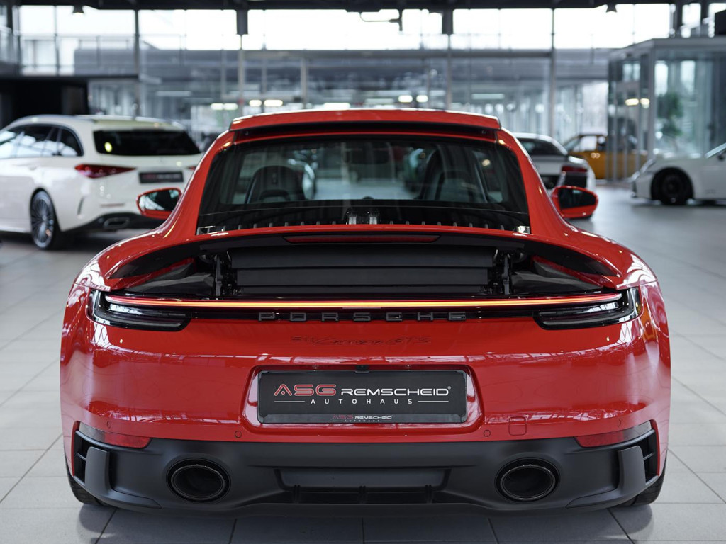 Porsche 992