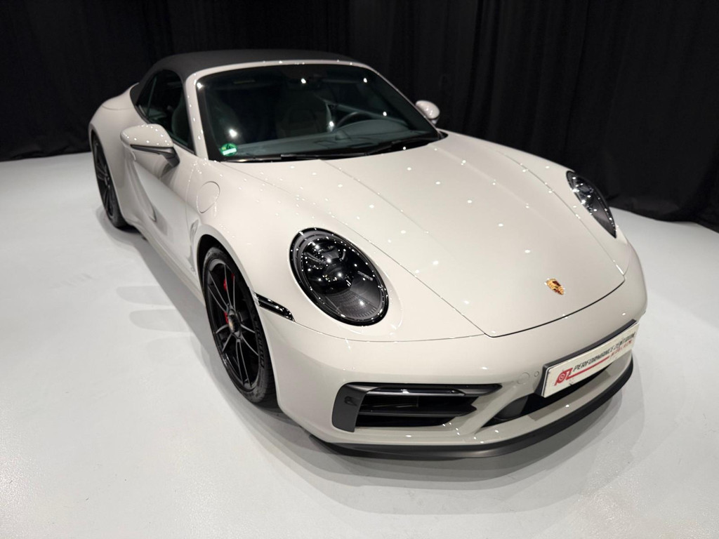 Porsche 992