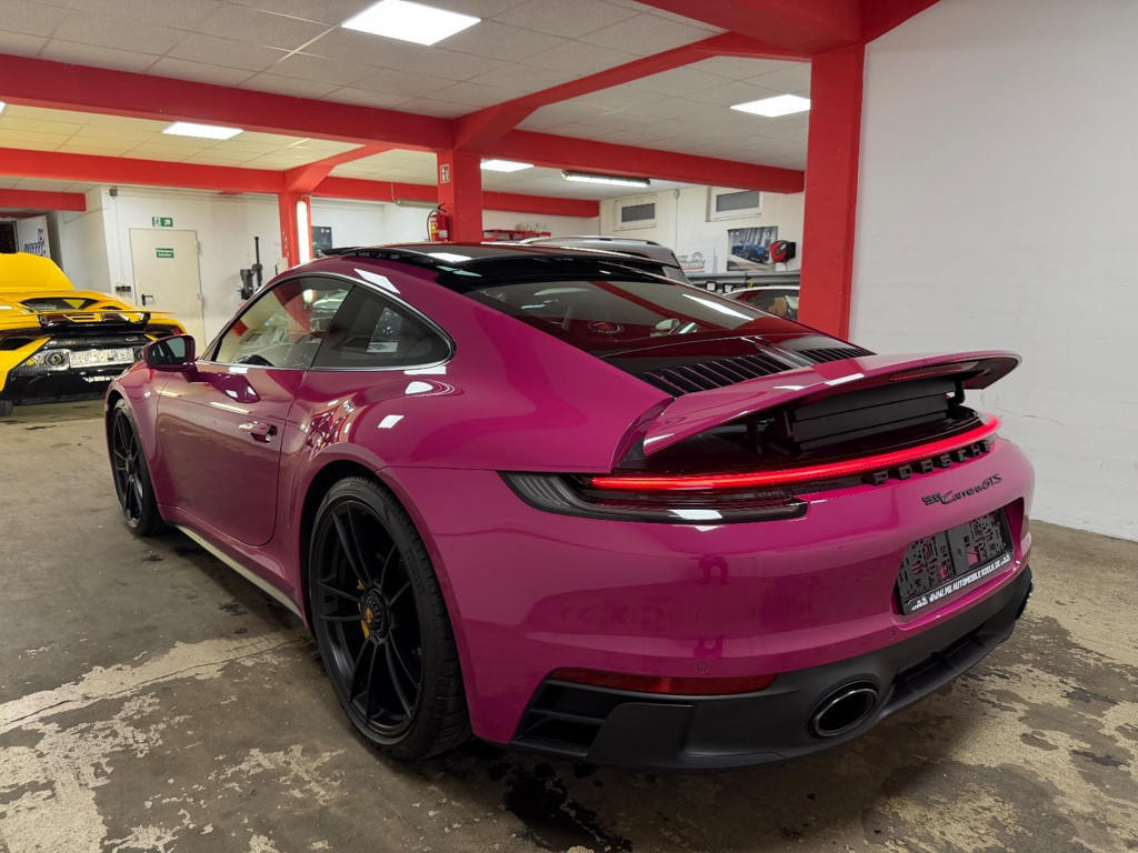 Porsche 992