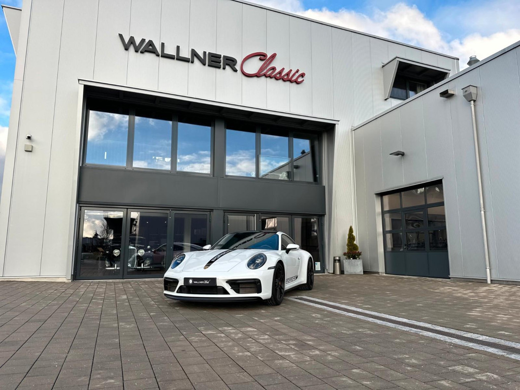 Porsche 992 2023 Benzine