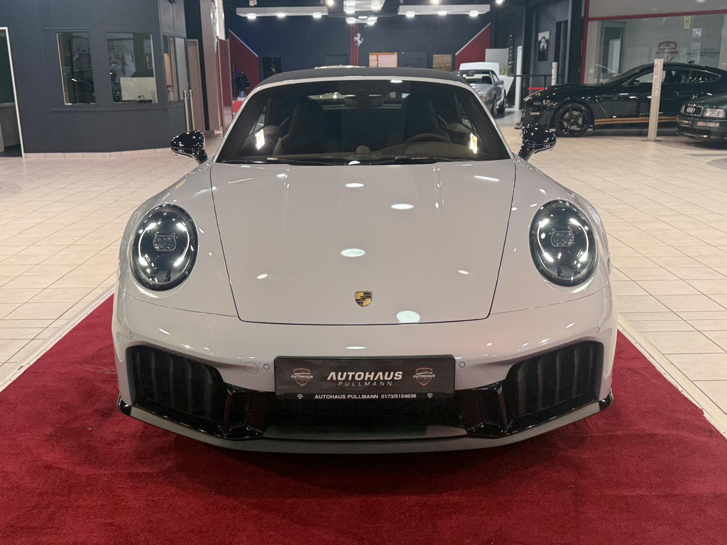Porsche 992