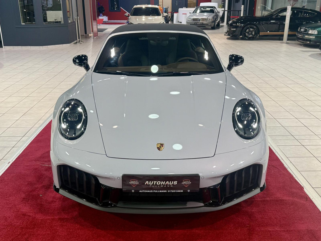 Porsche 992