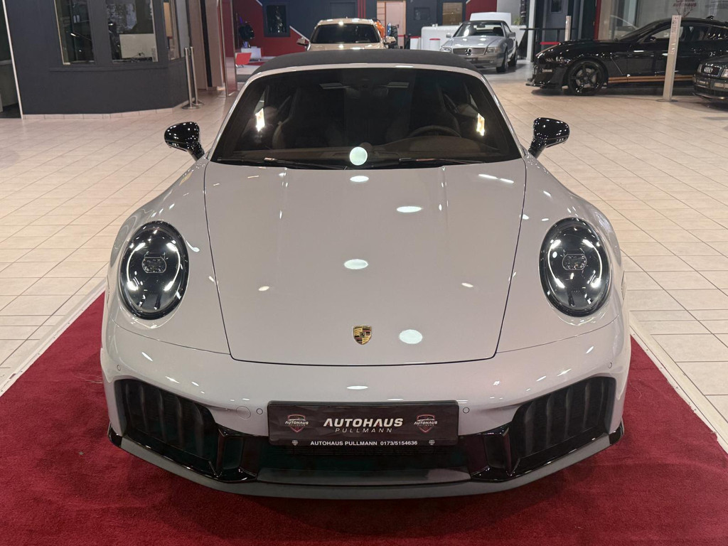 Porsche 992