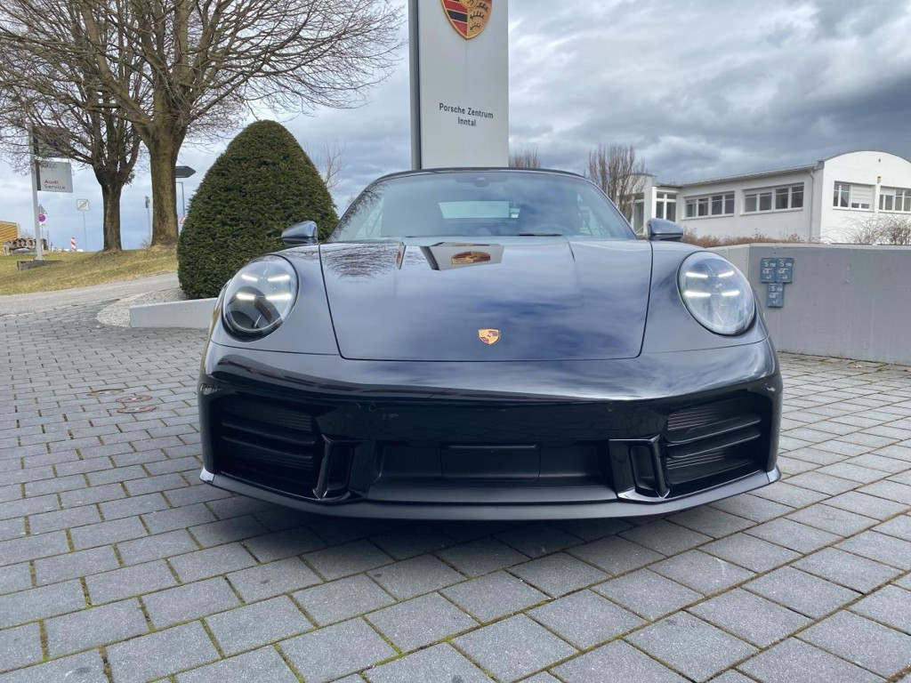 Porsche 992