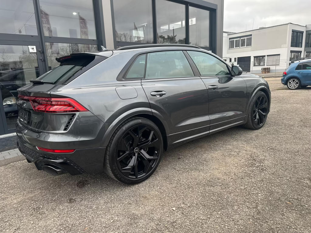 Audi RS Q8