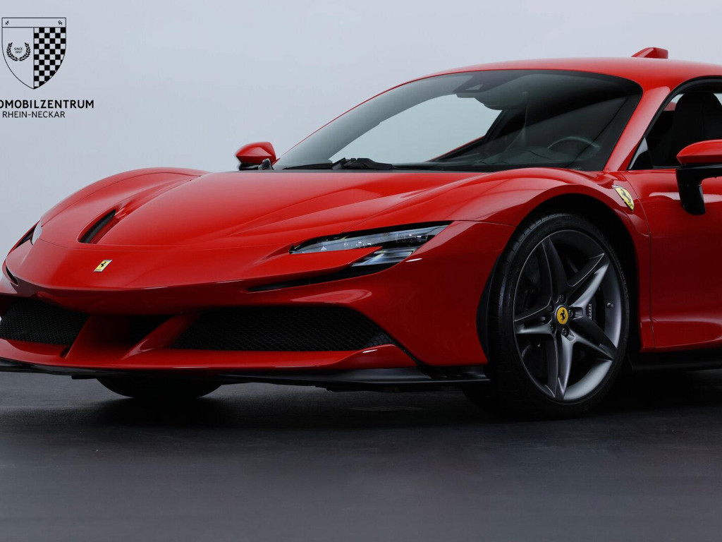 Ferrari SF90