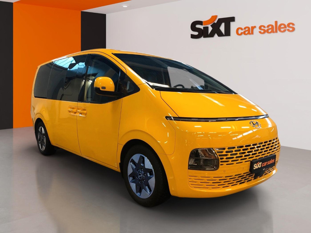 Hyundai Staria