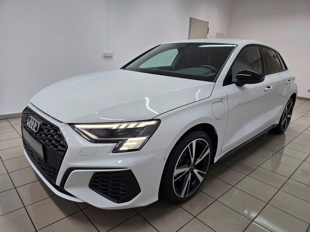 Audi A3 2023 Hybride Benzine