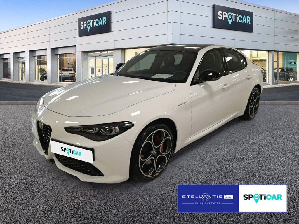Alfa Romeo Giulia 2023 Benzine
