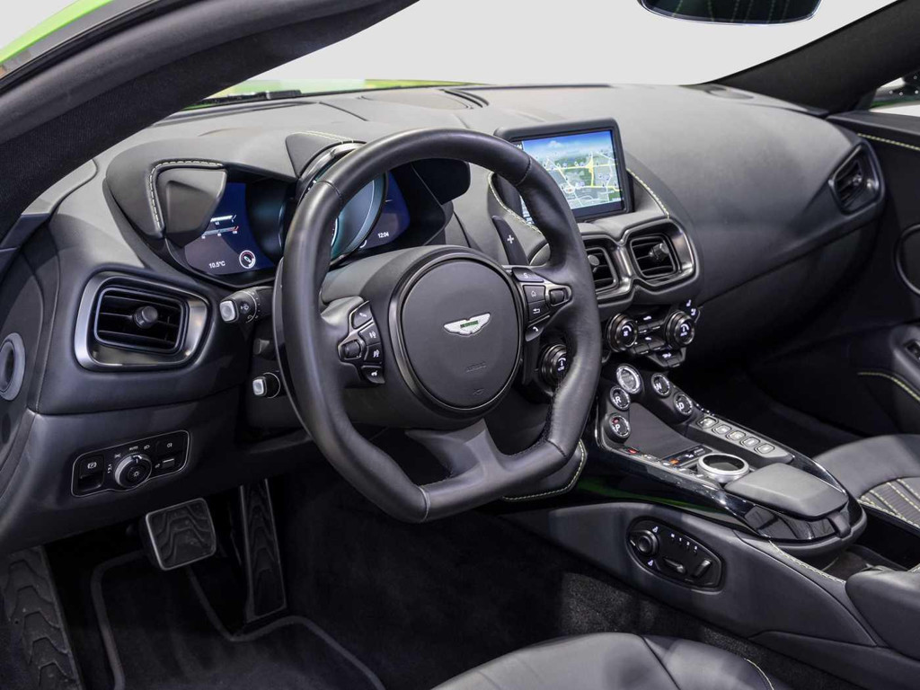 Aston Martin V8 Vantage